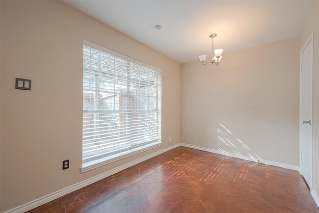 Building Photo - 10217 Longmont Dr