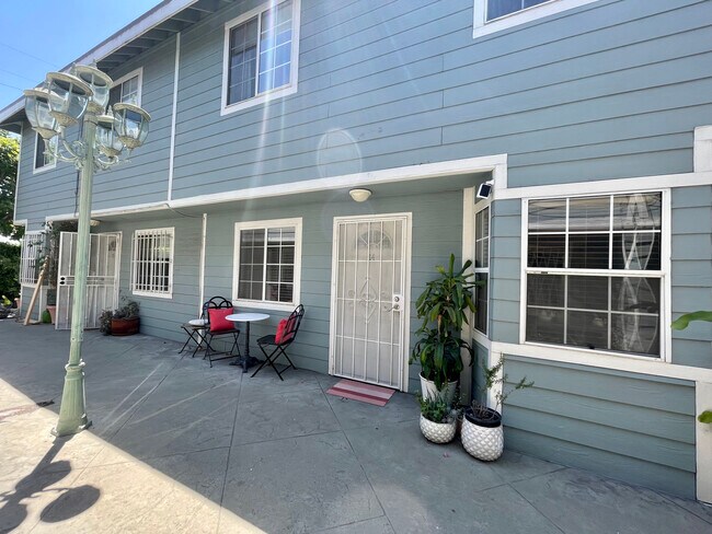 Building Photo - 11725 Lemay St