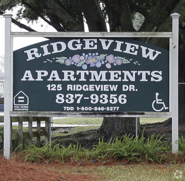 Community Sign - Ridgeview