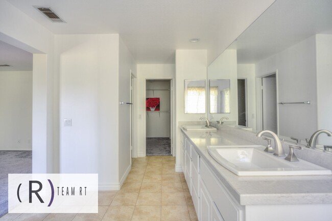 Building Photo - A Captivating and Charming 2 Story Home Ne...