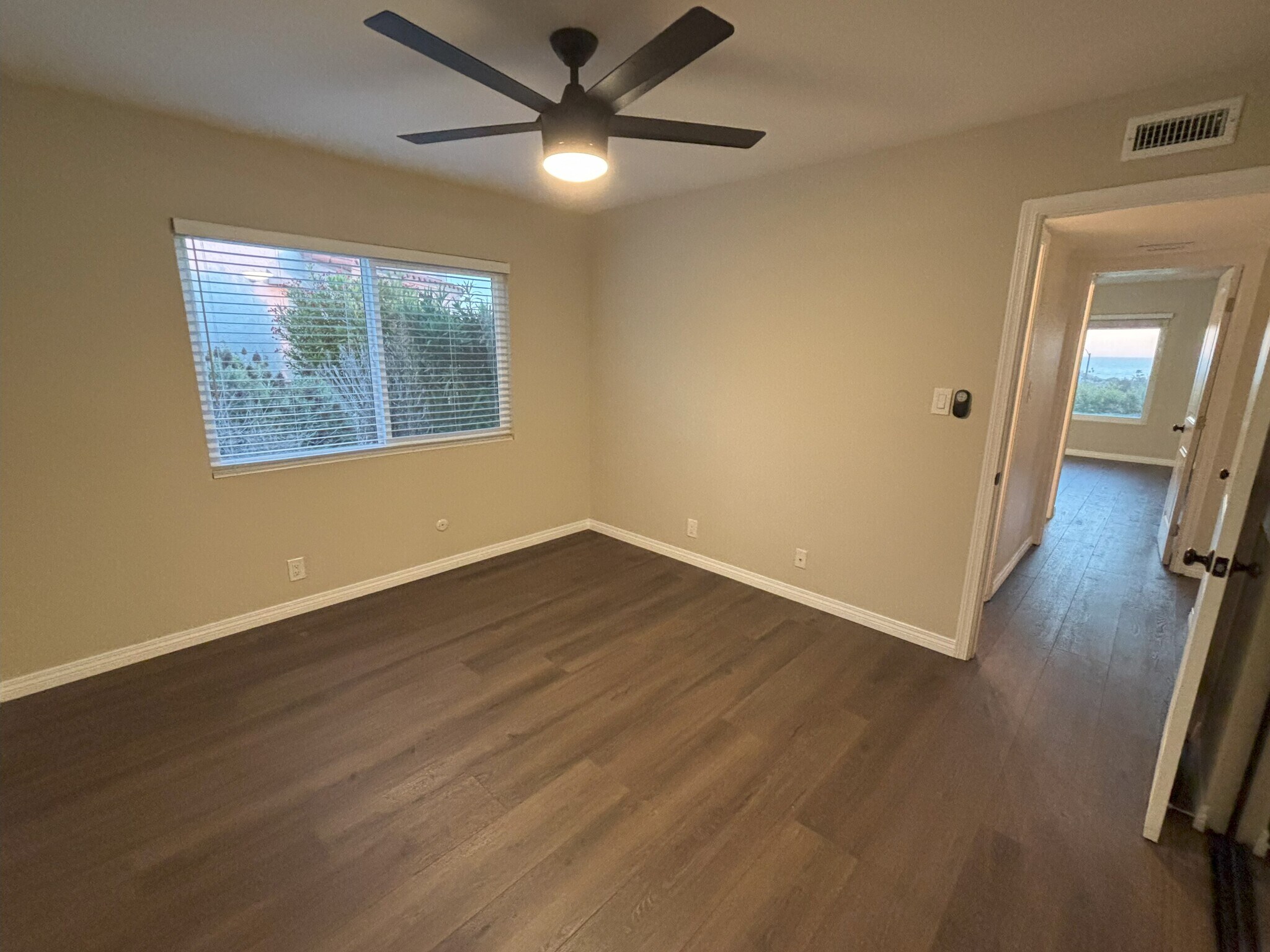 Building Photo - 6701 Paseo del Norte