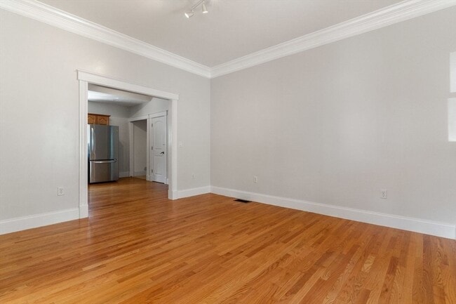 Building Photo - 102 Jaques St