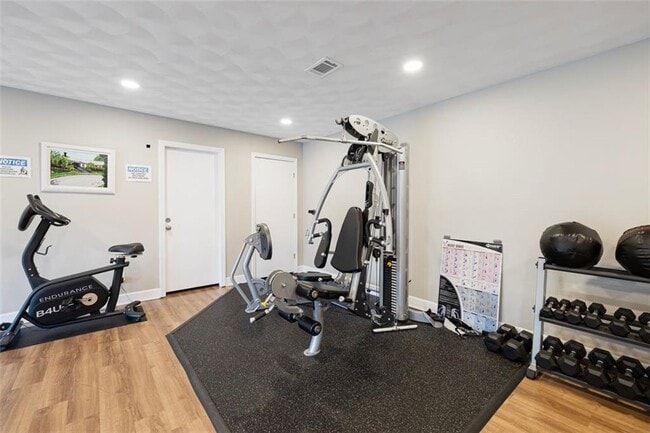 Building Photo - 144 Edaville Ct