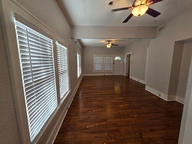 Building Photo - 103 N Glenwood Ave