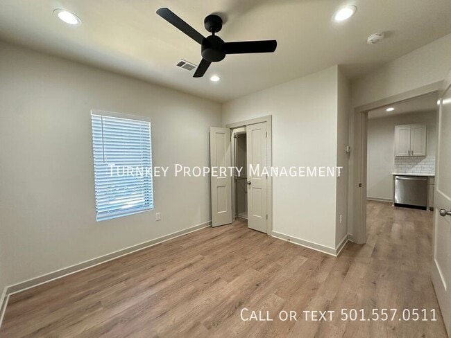 Building Photo - 915 North Street