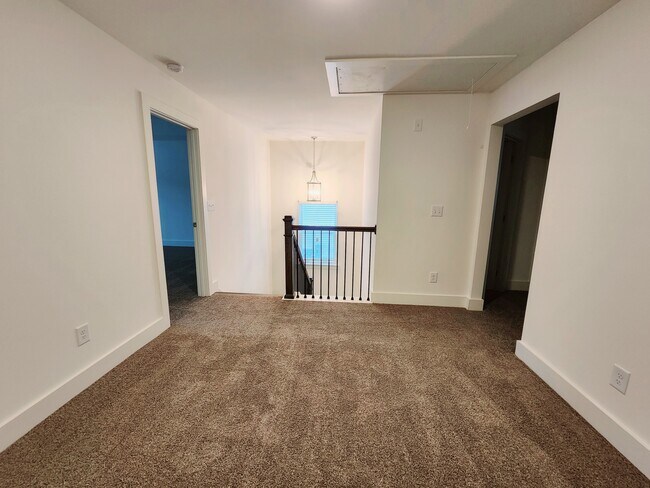 Loft - 110 Auburn Crossing Way