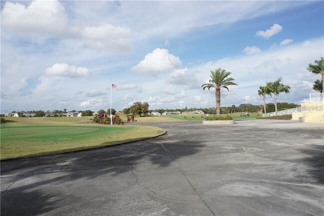 Building Photo - 1908 Greenbriar Ter