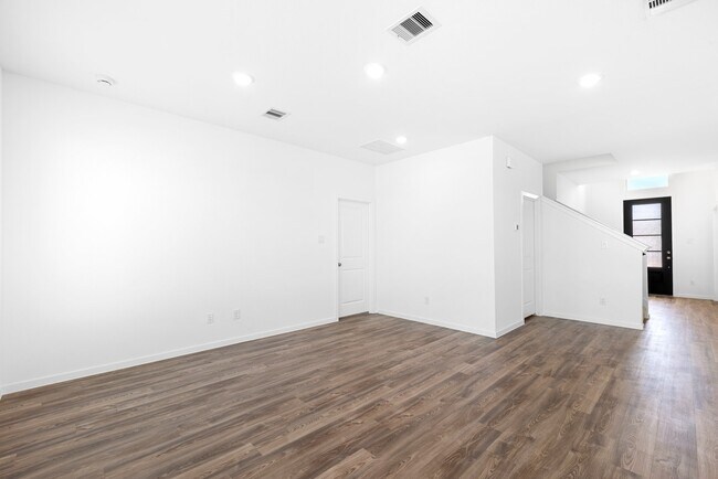 Building Photo - 27219 Henley Rdg Dr