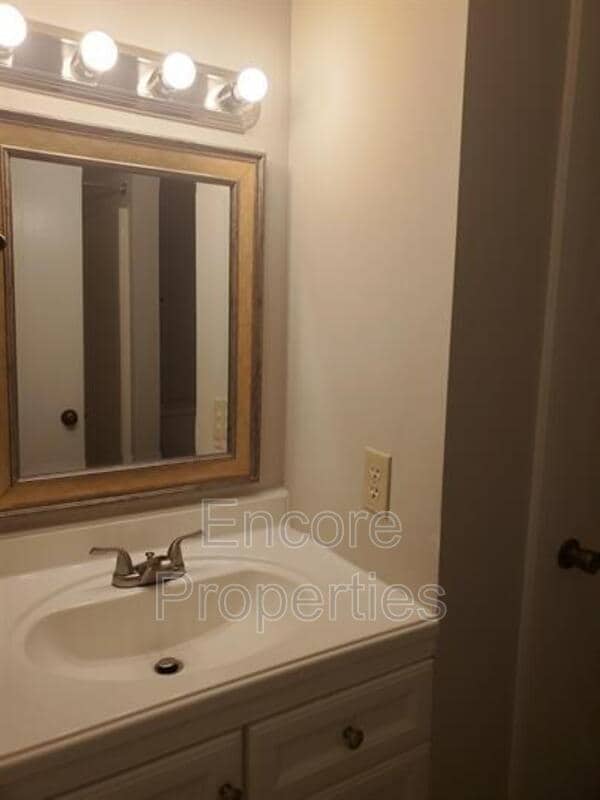 Building Photo - 7305 Leesville Rd