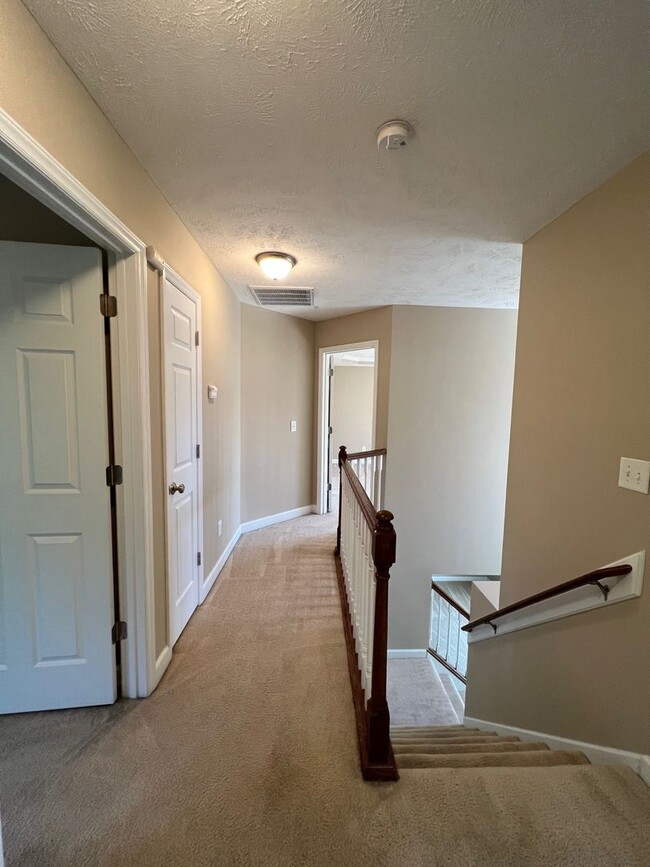 Building Photo - Stunning 4 Bed, 2.5 Bath Home in Cameron