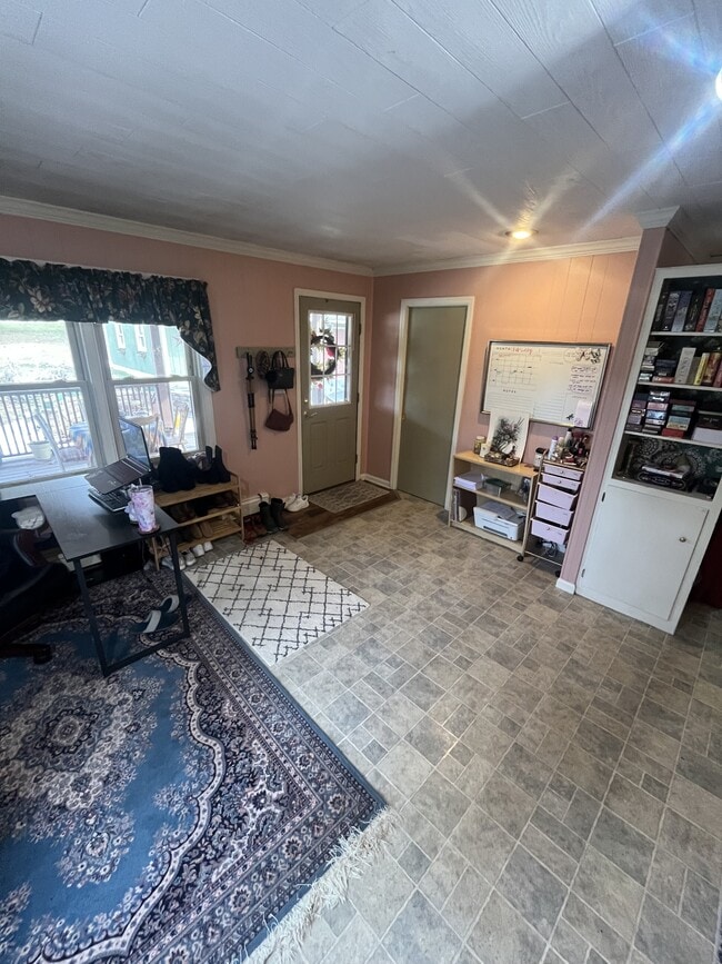 Building Photo - 4276 Division Hwy