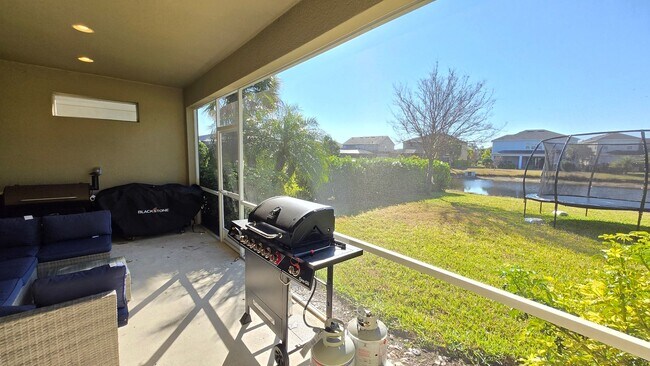 Building Photo - Beautiful 4 Bed / 3.5 Bath Home ~ Available April 1st!