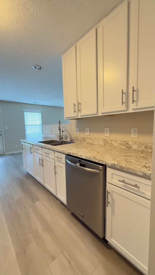 Building Photo - WEST LAFAYETTE...3 Bedroom 2 Bath plus office