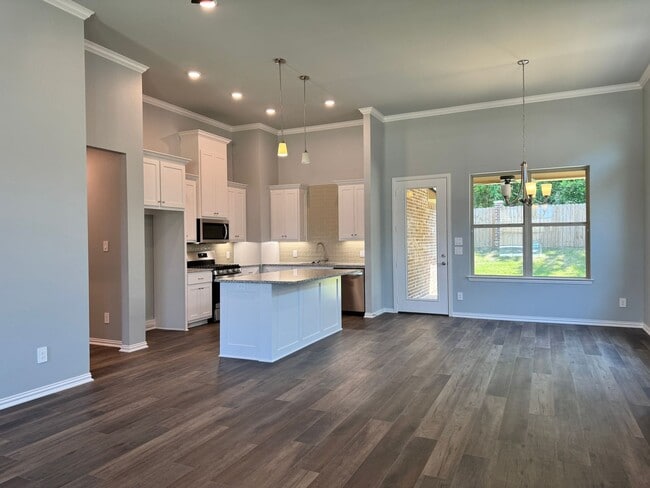 Building Photo - 448 Preston Rdg Dr