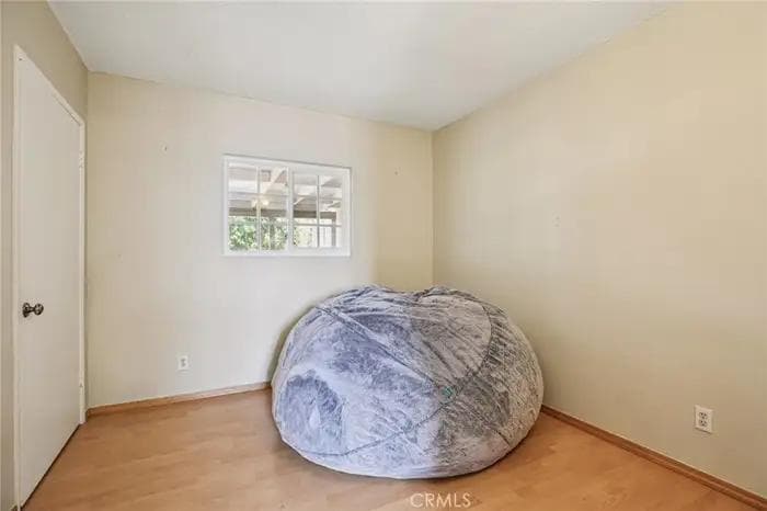 Building Photo - 1339 N Devonshire Rd