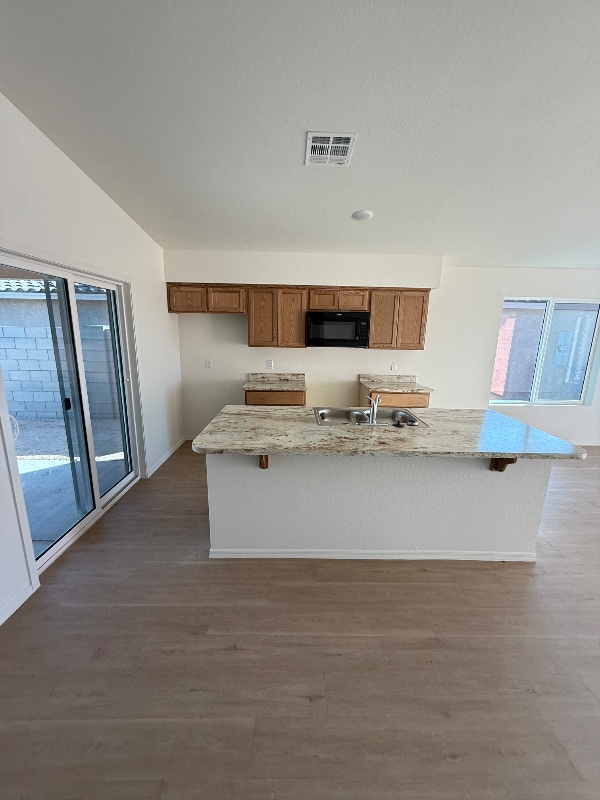 Building Photo - 7962 E 47th St