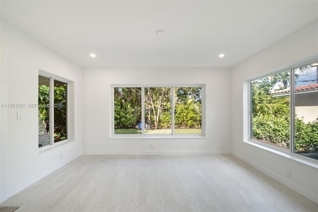 Building Photo - 47 Oviedo Ave