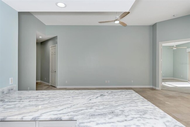 Building Photo - 13465 Bastiano St