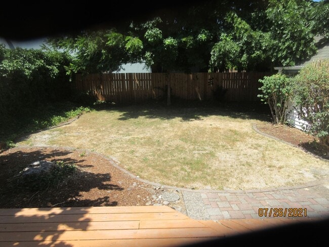 Building Photo - (936) 18th Street Home - 3 Bedroom / 2 Bat...