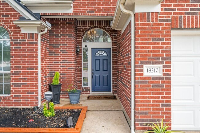 Building Photo - 18210 Juniper Creek Ln