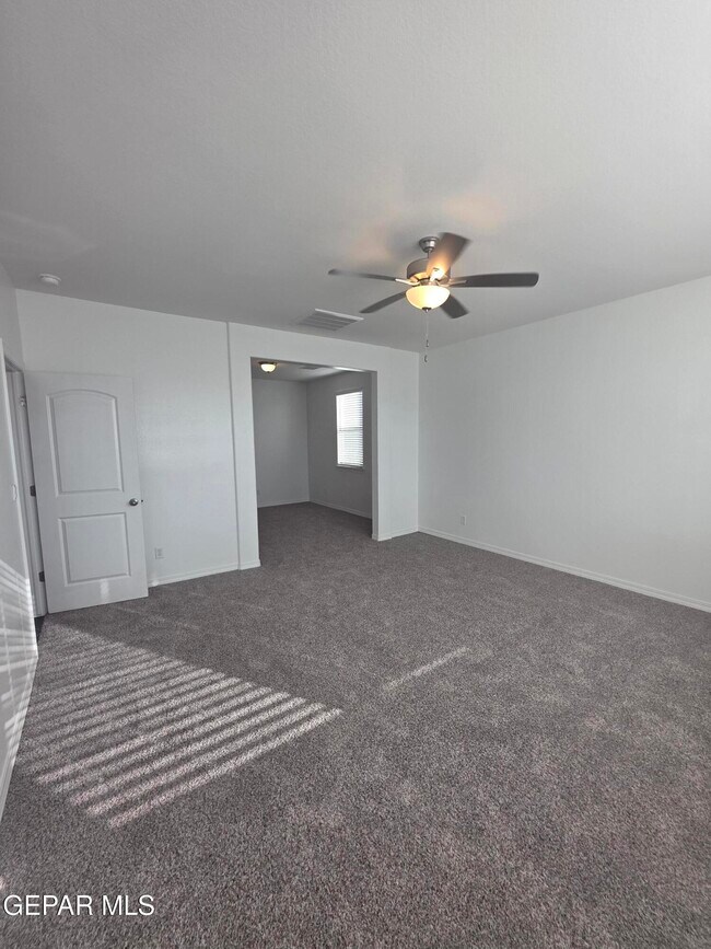 Building Photo - 4889 Christian Azcarate St