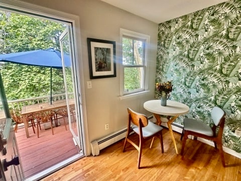 Building Photo - 19 Beech Glen St