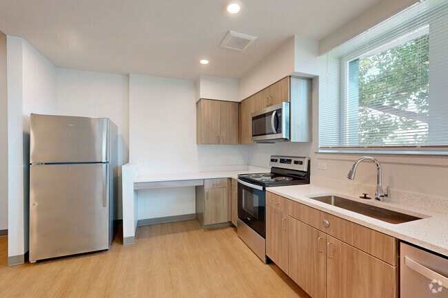 2BR, 1BA - 864SF - Kitchen - SP Crossing Apartments