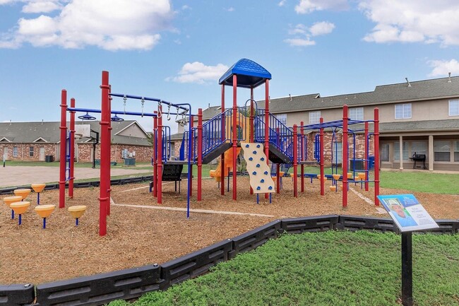 Building Photo - 9257 Somerset Rd