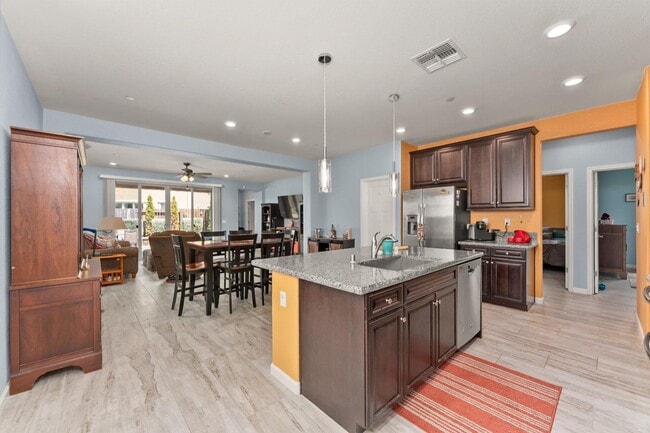 Building Photo - 9363 Wild Lilac Cir