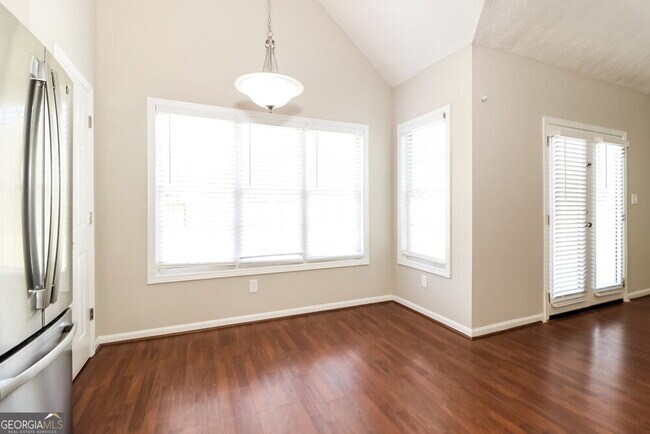 Building Photo - 140 Princeton Ct