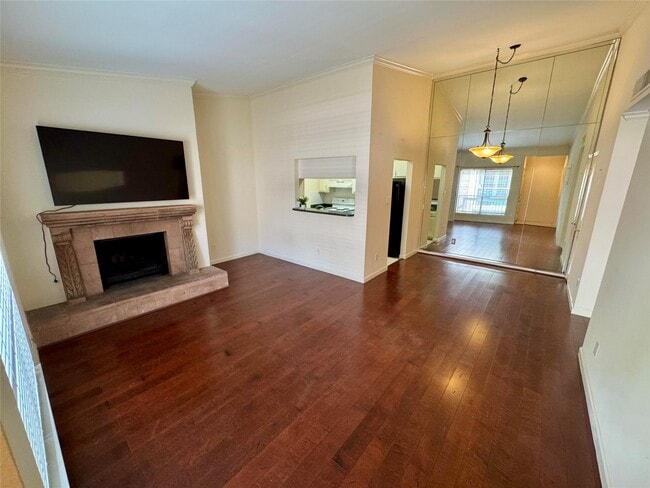 Building Photo - 2001 Bering Dr