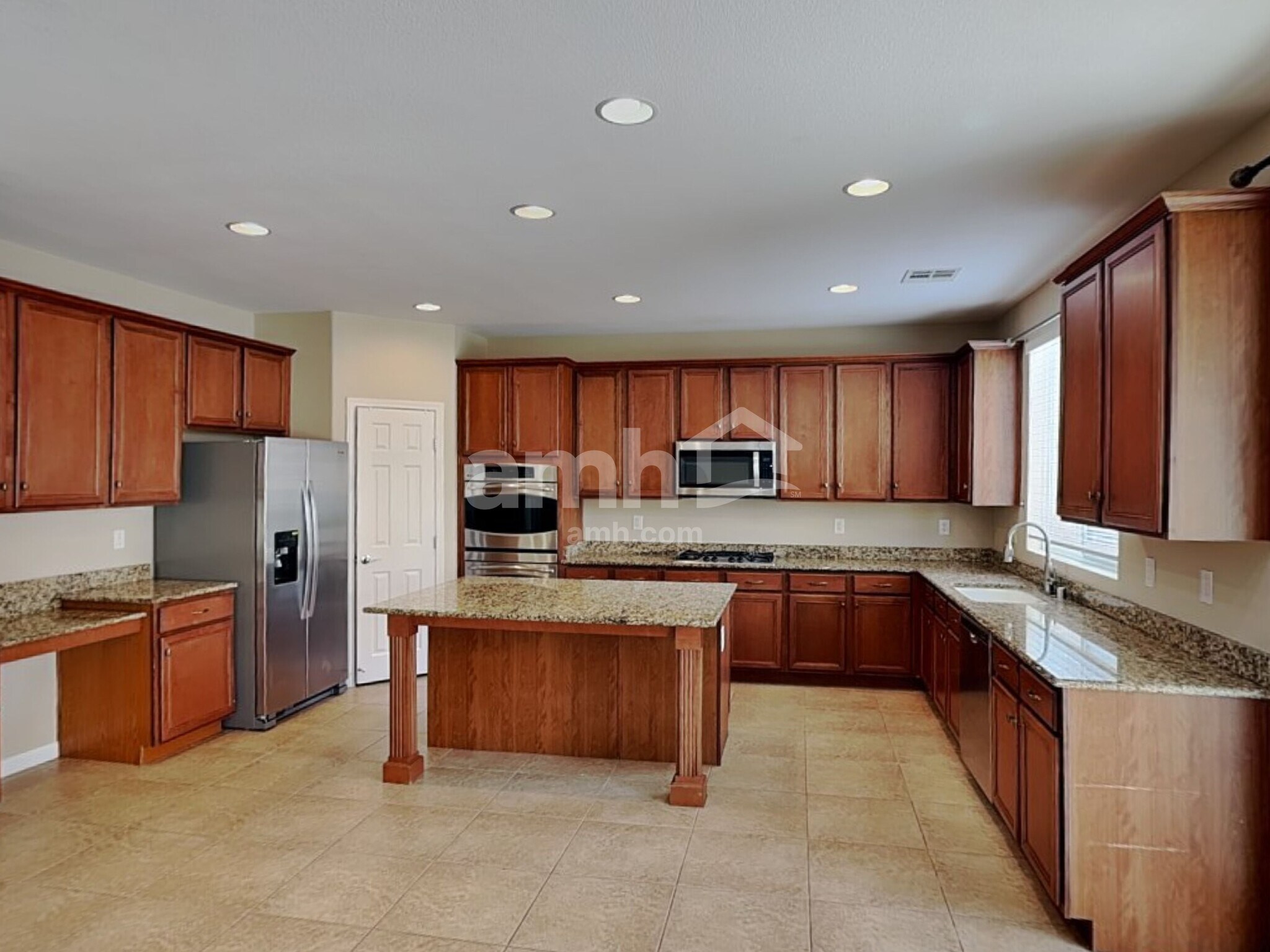 Building Photo - 627 Blue Snow River Ct