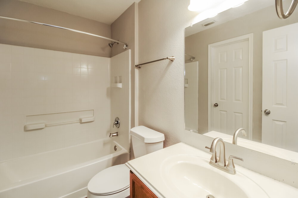Building Photo - 2715 Feather Green Trail
