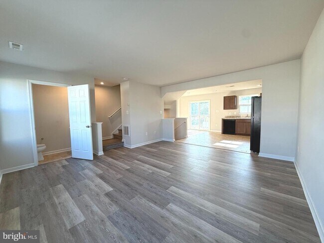 Building Photo - 63 Ogunquit Dr