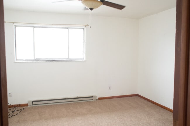 Building Photo - 2981 3rd Ave