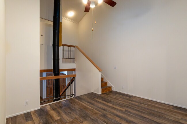 Building Photo - 21535 Erwin St