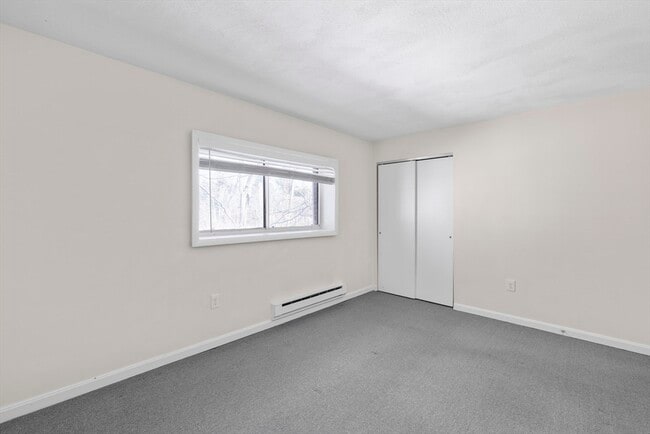 Building Photo - 276 Codman Hill Rd