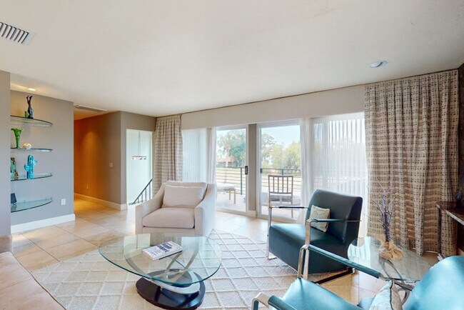Building Photo - 7507 Westmoreland Dr