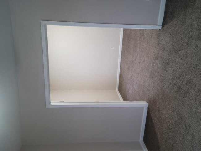 Building Photo - 1087 E 64th St