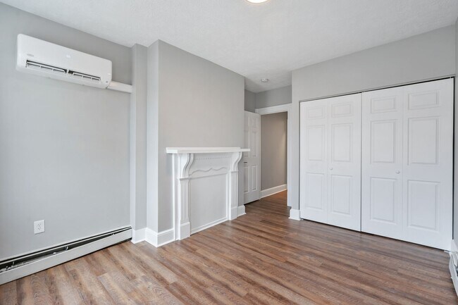 Building Photo - Brand New Remodel - 4BR / 2BA Home in Manchester - In-Unit Laundry, Convenient Location - Availab...