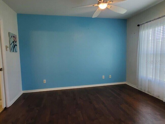 Building Photo - 2060 Willow Hammock Cir