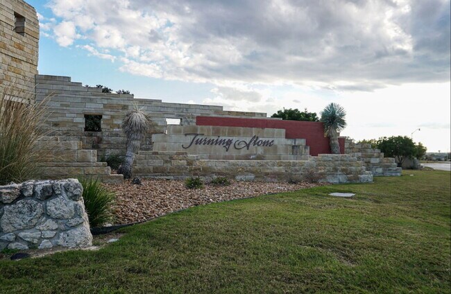 Building Photo - 257 Bee Caves Cove