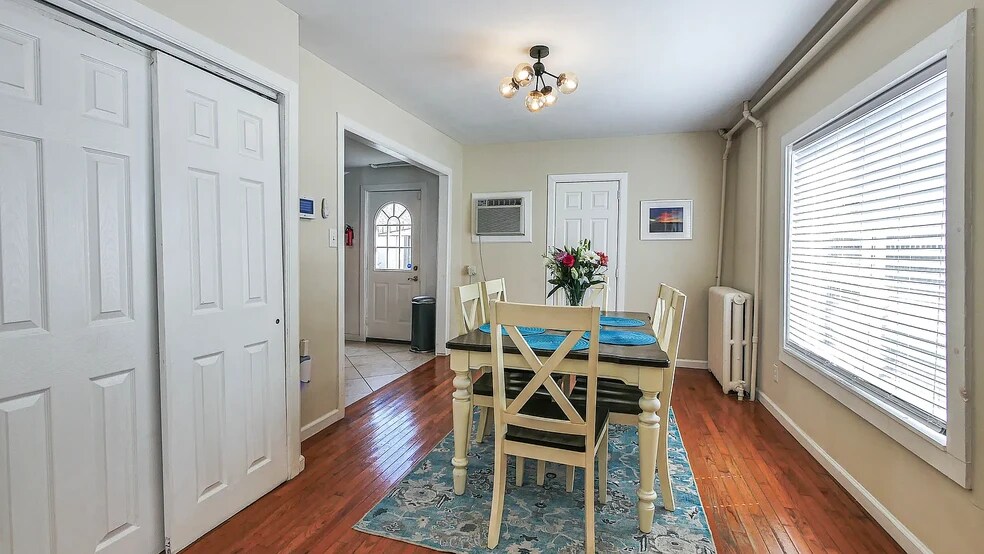 Building Photo - 201 N Portland Ave