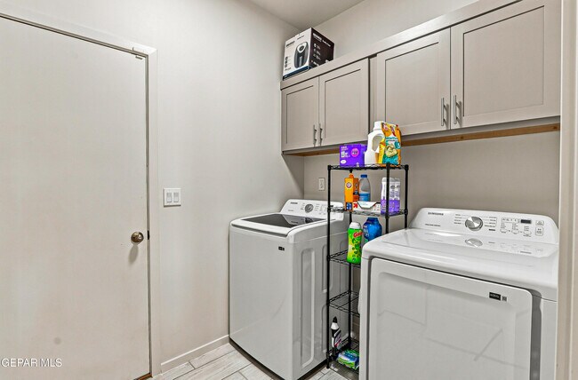 Building Photo - 13420 Highworth Dr