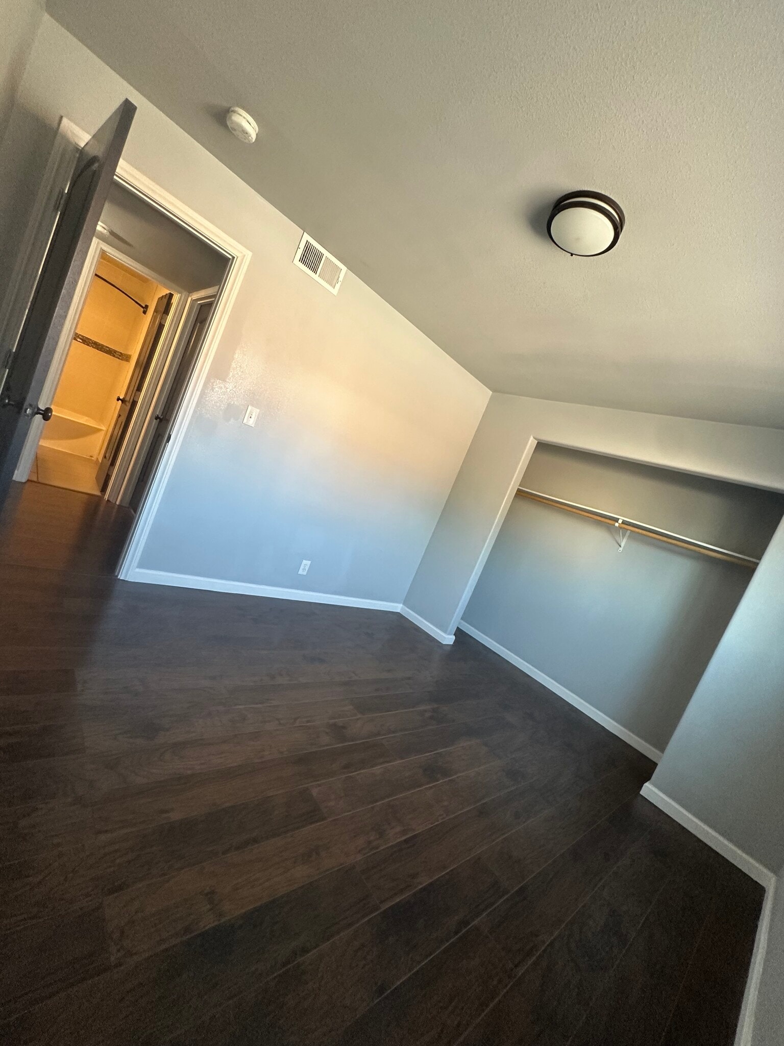 Building Photo - 506 McKellar Cir