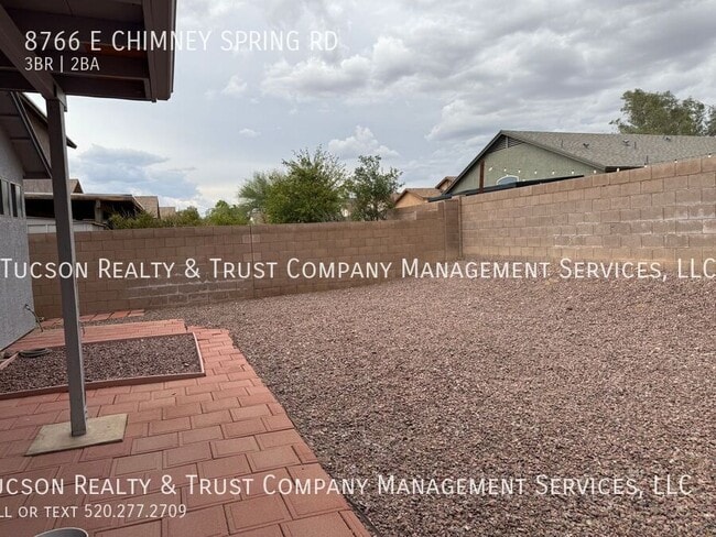 Building Photo - 8766 E Chimney Spring Dr