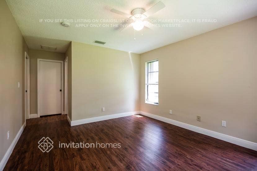 Building Photo - 2212 Viscaya Pkwy