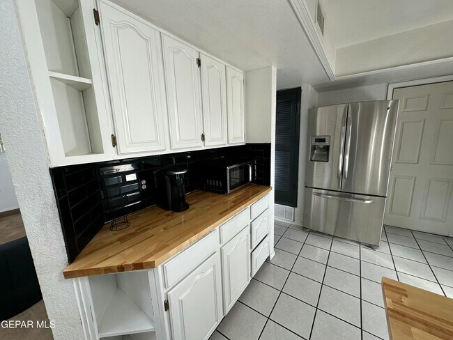 Building Photo - 1510 Hal Marcus Pl