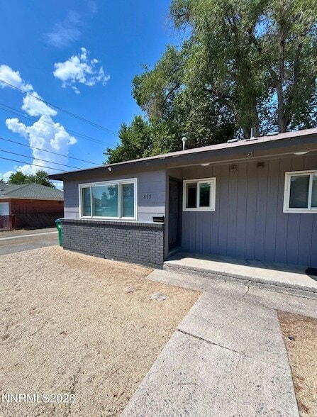 Building Photo - 835 20th St