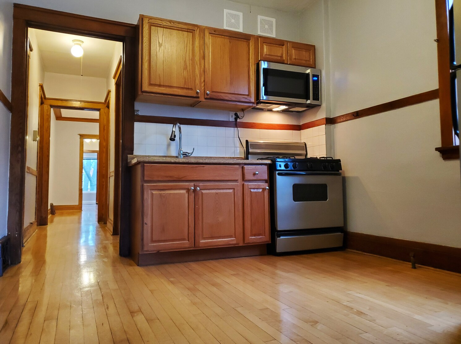 Building Photo - 4734 N Albany Ave